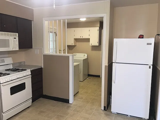 1735 Moulin Ave — Photo 7