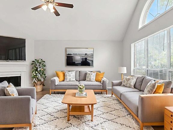 4th image of 4890 Wilkins Station Dr