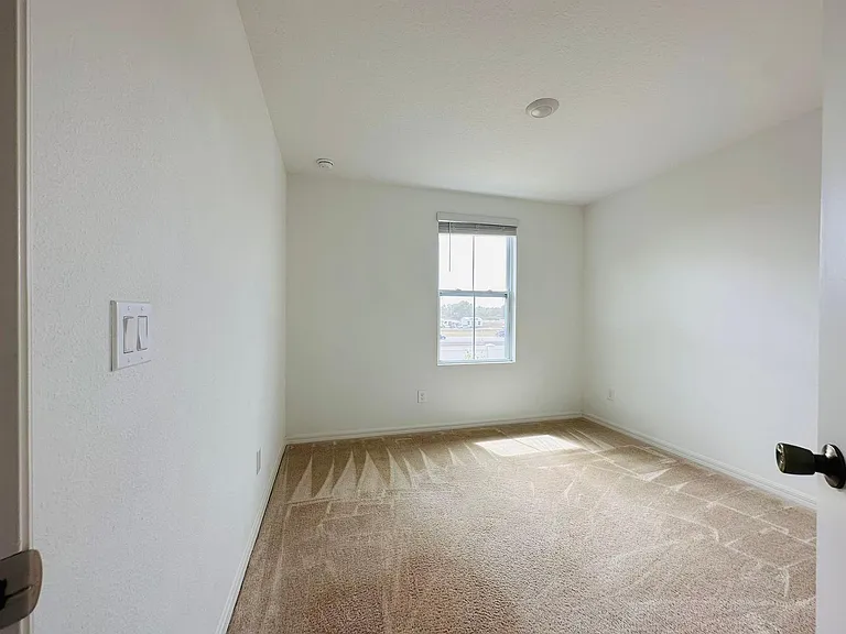 729 Benoi Dr — Photo 19