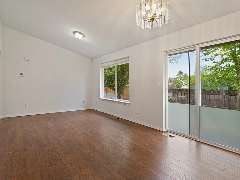 5240 SE 63rd Ave — Photo 27