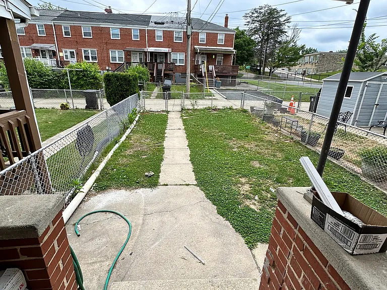 1739 Joan Ave — Photo 24