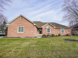 1414 Park Meadow Dr, Beech Grove, IN 46107