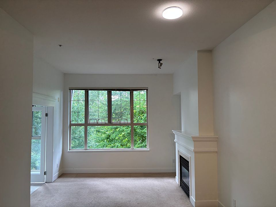 1st image of 4655 Valley Dr #1417