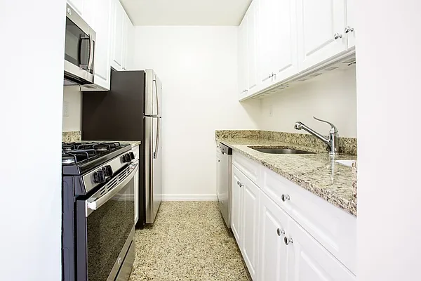 Rented by Jack Resnick & Sons | media 59