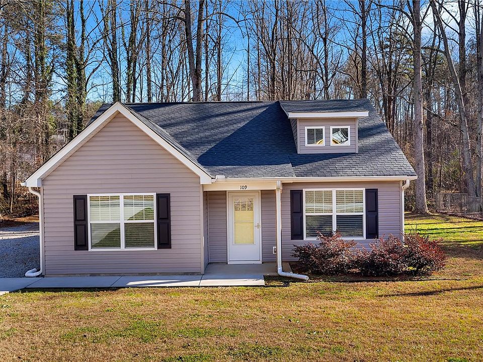 1st image of 109 Branchwood Dr