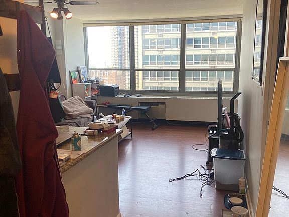 5th image of 3550 N Lake Shore Dr APT 2411