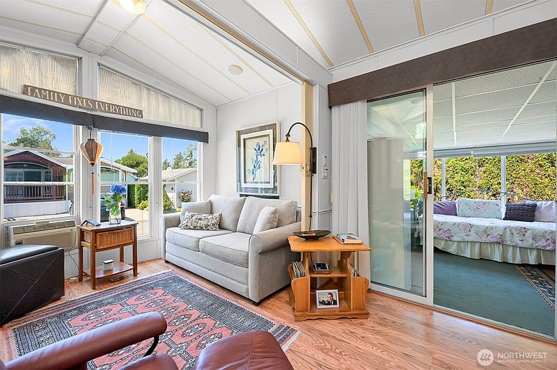 5th image of 5001 Bay Road #D134