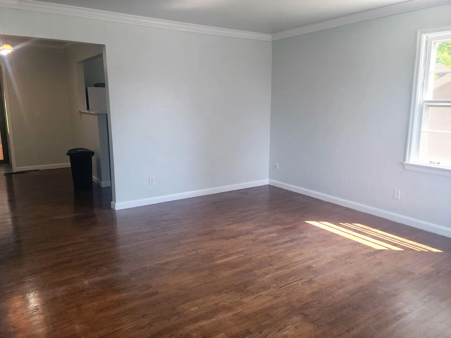 3+ Bedroom Home Near Veteran's Park — Photo 4