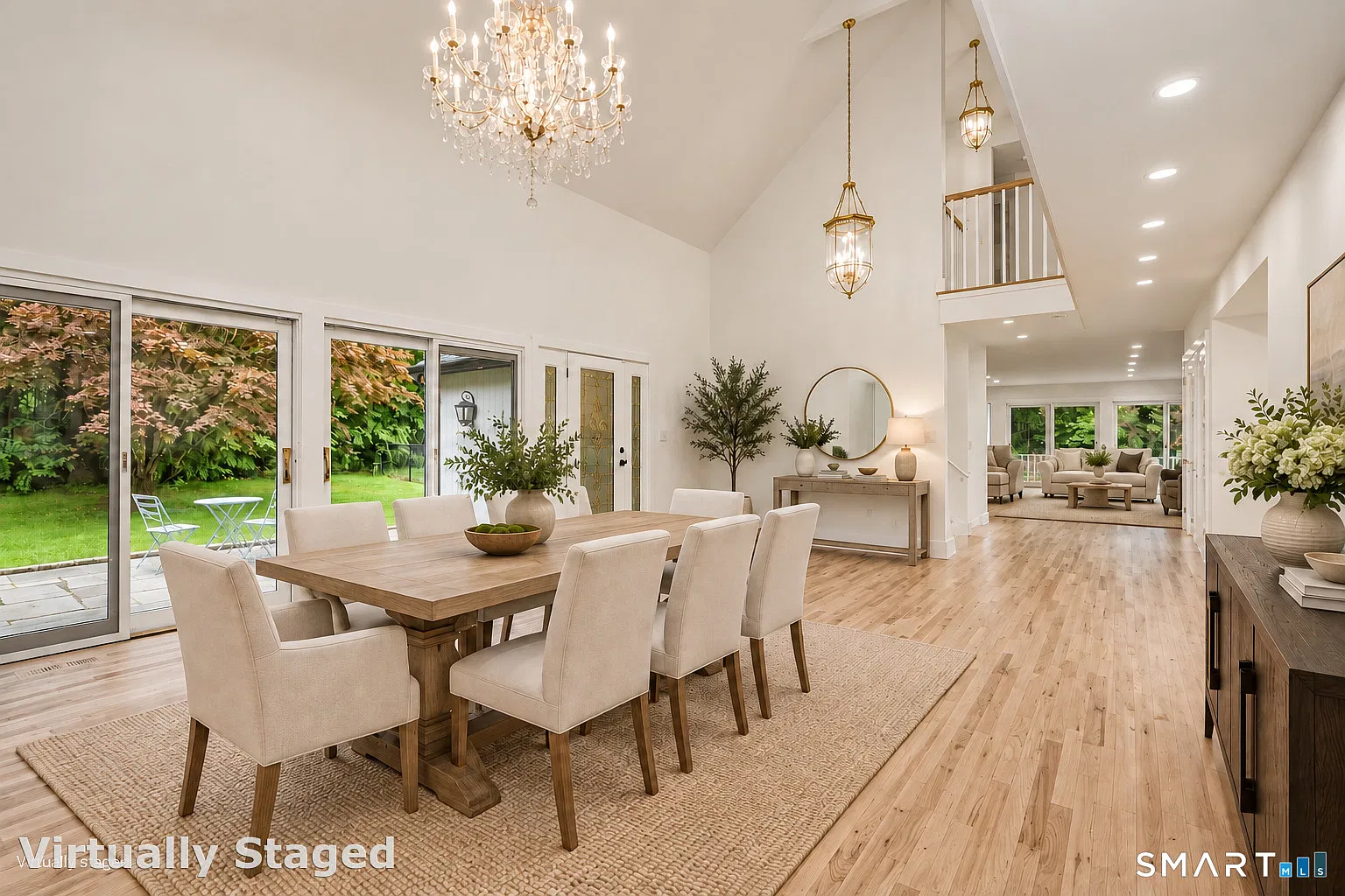 5 bed, 4.0 bath, 4577 sqft, $9,500 — Photo 4