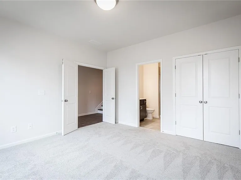 757 Cady Way — Photo 32