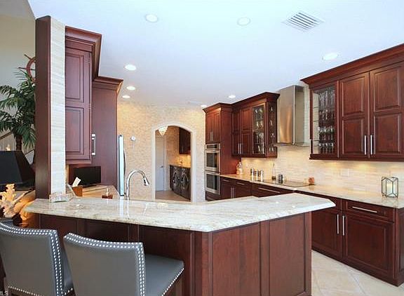 3rd image of 9391 Oak Strand Dr