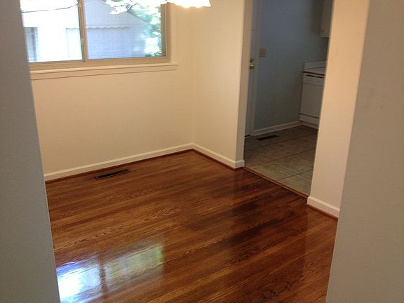 3rd image of 2644 Wendell Ave