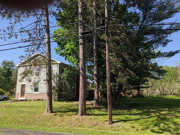 3rd image of 1380 Millburn Dr