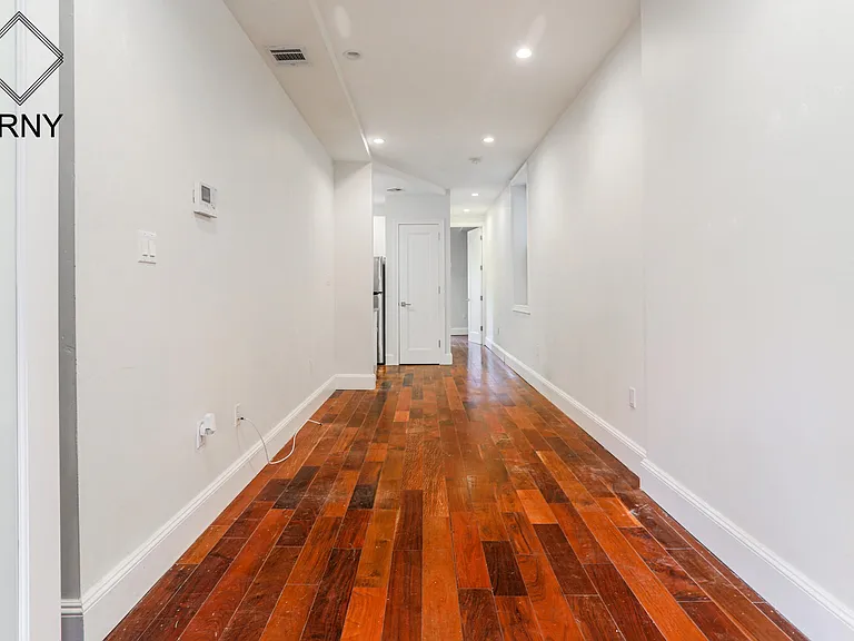 46 New York Ave #3B — Photo 7