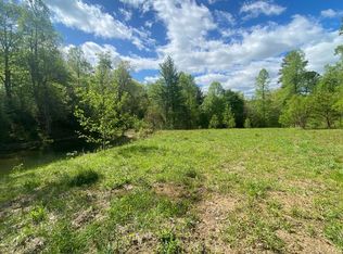 32 Whisperwood Rd, Hiawassee, GA 30546