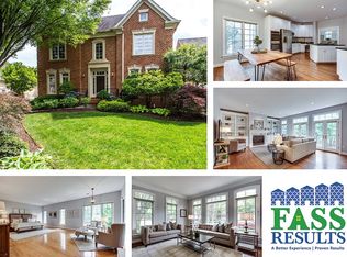 7418 Old Maple Sq, Mc Lean, VA 22102