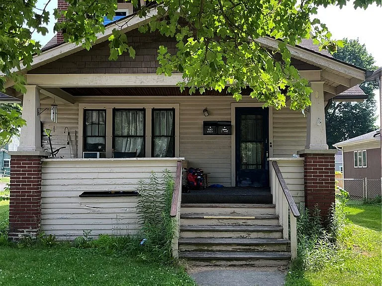 707 Southport St — Photo 1