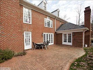 2nd image of 617 Willoughby Blvd