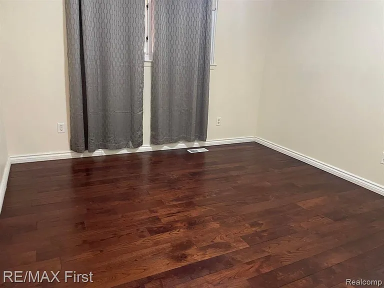 8401 Eighteen Mile Rd #99 — Photo 15