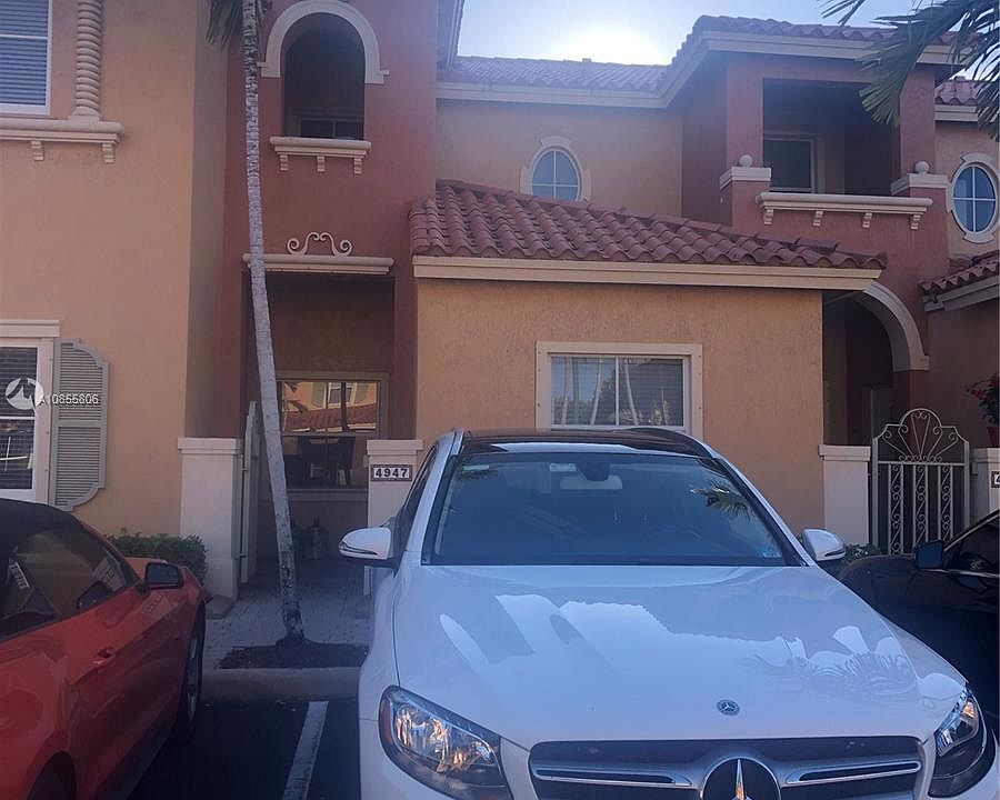 1st image of 4947 Leeward Ln #3202
