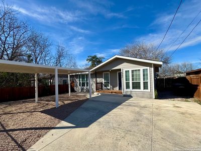 627 N San Manuel, San Antonio, TX, 78228