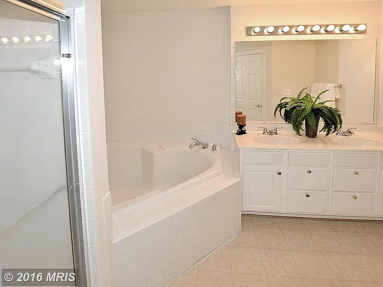 8023 Duck Pond Ter — Photo 19