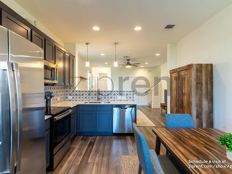 1806 Roseburg Dr — Photo 5