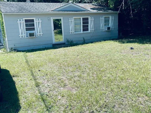 5761 Deborah Dr, Macon, GA 31206