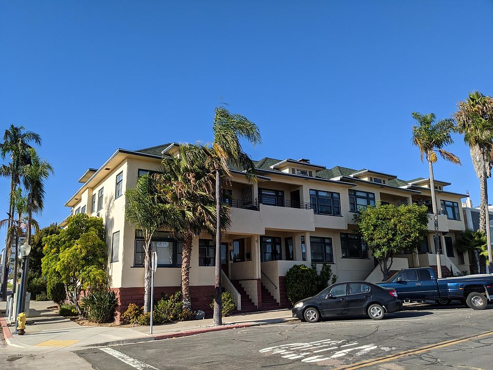 1st image of 404 Hawthorn St