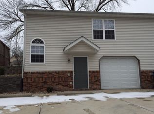 304 Lorean St APT 4, Troy, IL