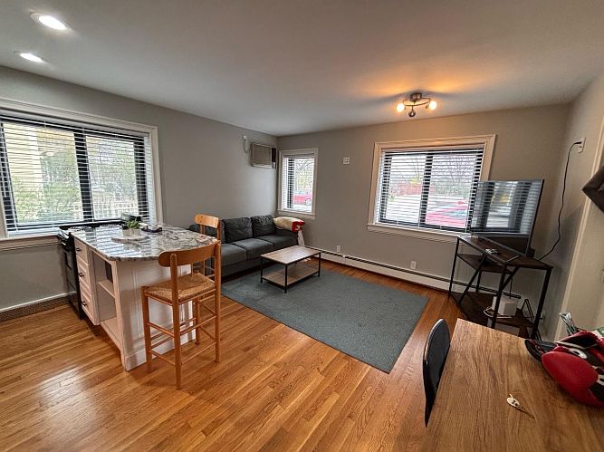 2nd image of 259 Mount Auburn St #A