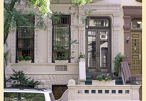 5th image of 122 W 80th St APT 4F