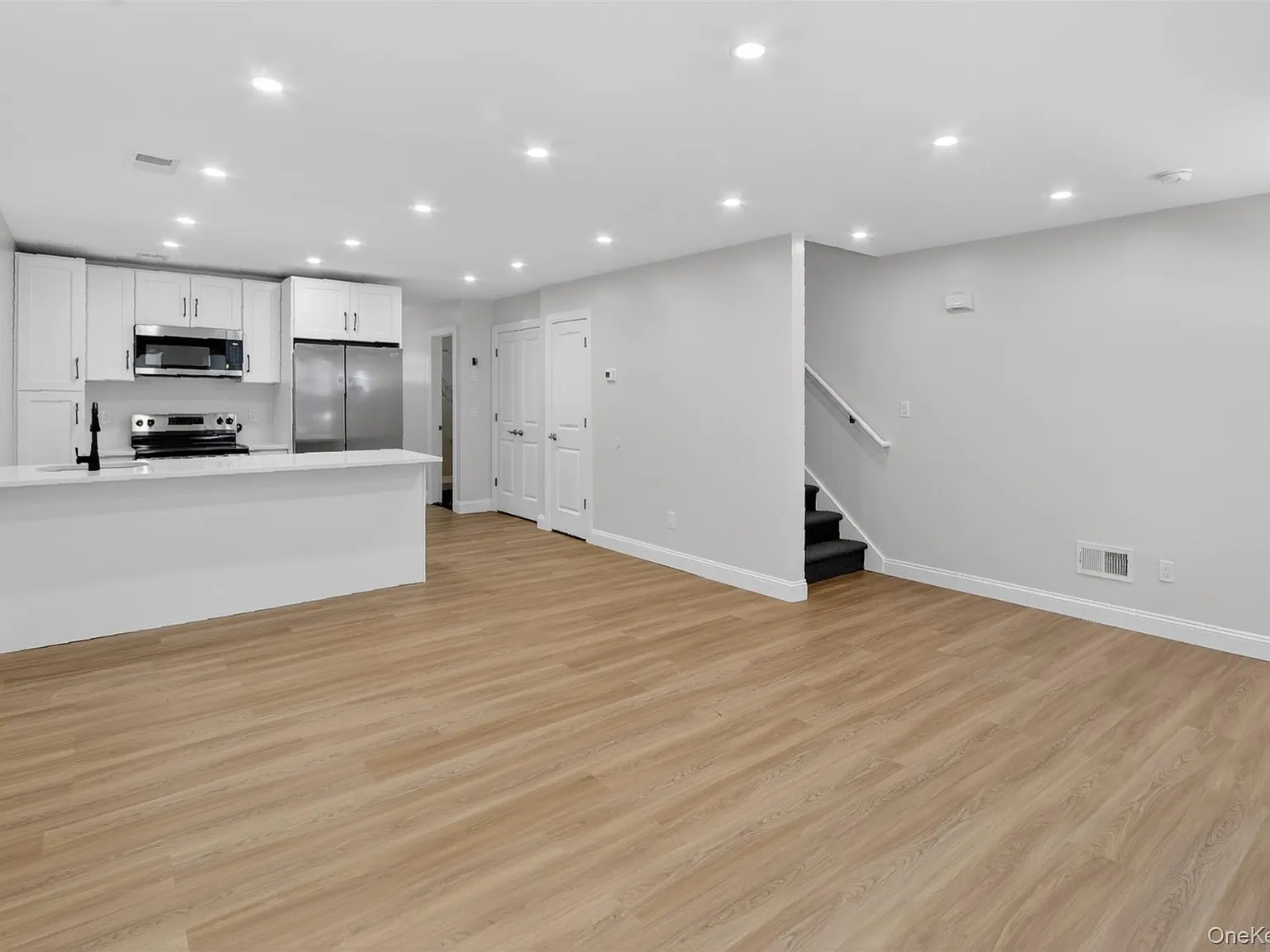 2 bed, 2.0 bath, 1280 sqft, $2,800 — Photo 3