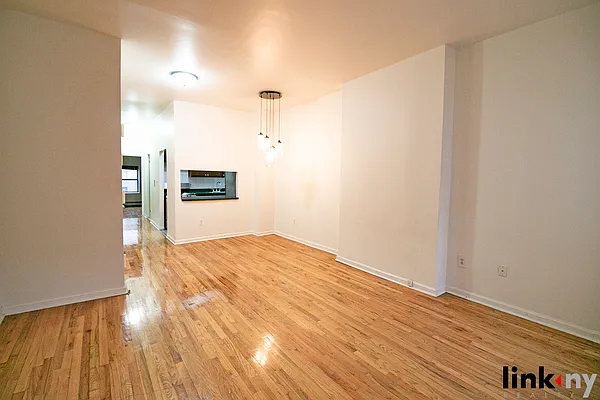 Rented by Link NY Realty | media 29