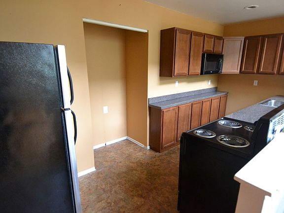 Unit 3M One Bed for July $2295