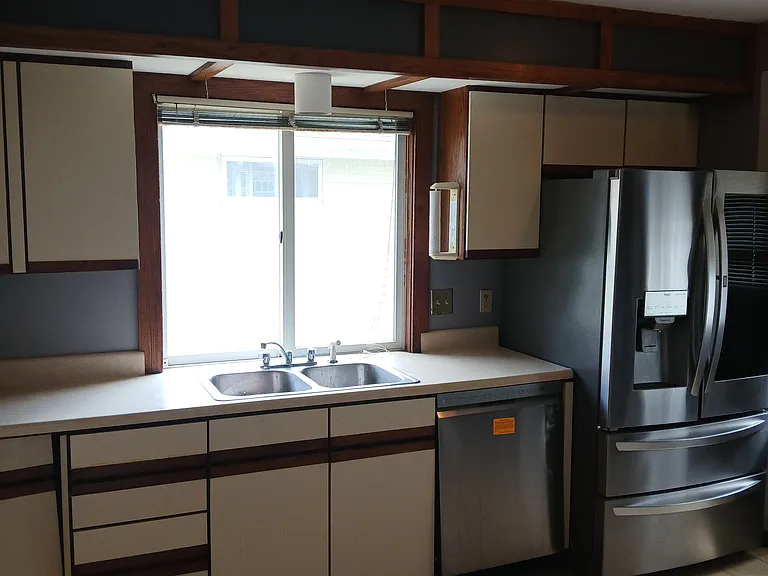 2531 Woodlawn Dr — Photo 4