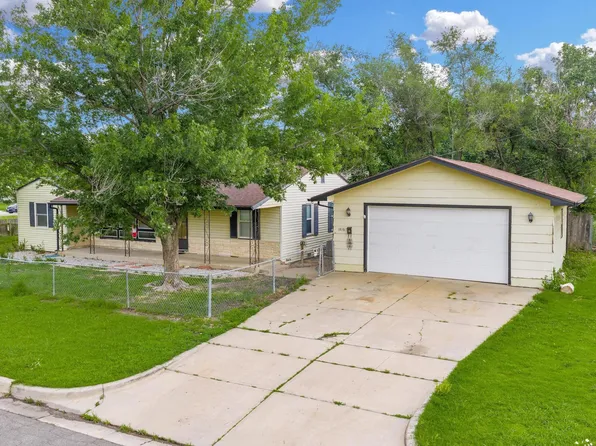 1816 W 29th St S, Wichita, KS 67217