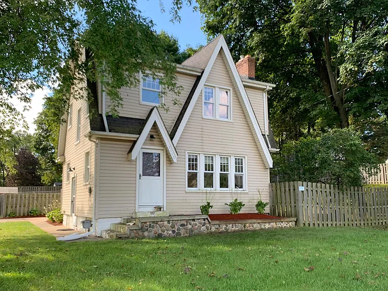 3105 W Auburn Rd — Photo 38