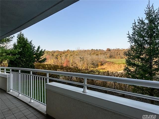 1st image of 100 Harbor View Dr APT 101