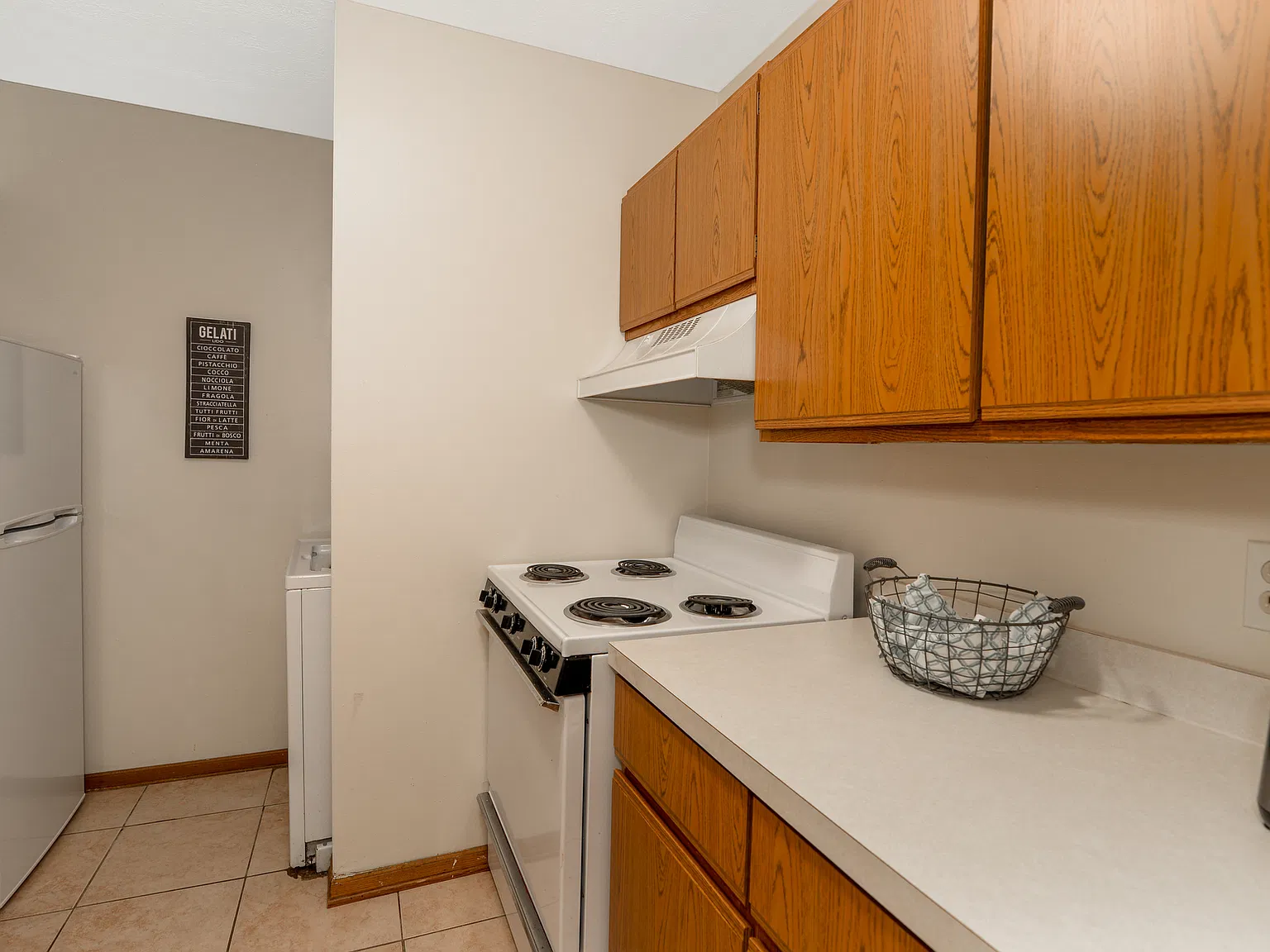 2 bed, 680 sqft, $1,950 — Photo 3