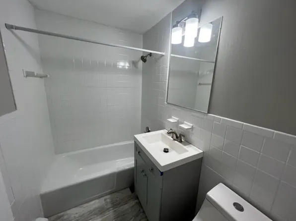 29 Willys St APT A6, East Hartford, CT 06118