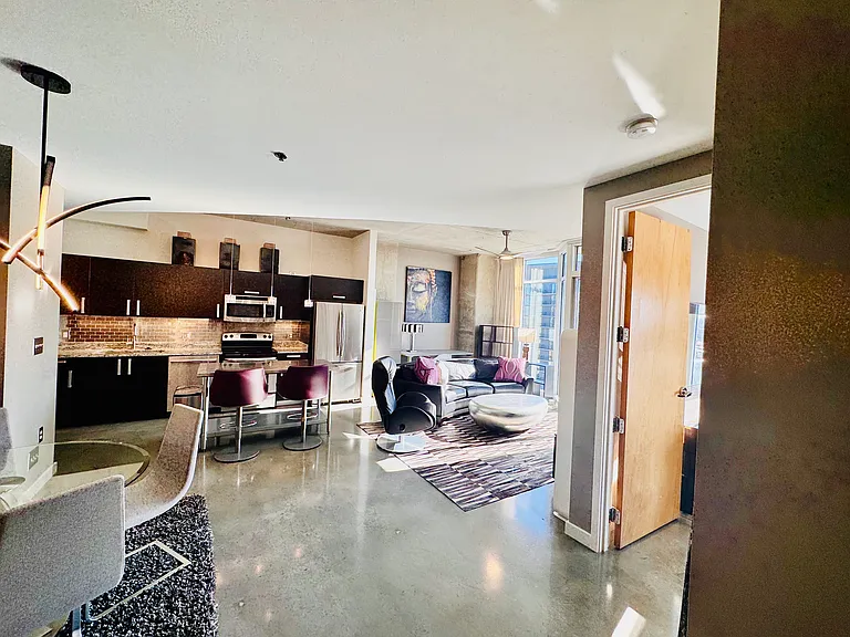 600 12th Ave S #1704 — Photo 3