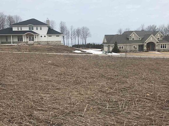 2nd image of 260 Crooked Tree Dr #Dr14