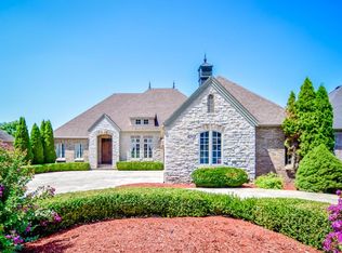 5347 S Woodfield Ave, Springfield, MO 65810