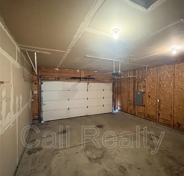 18716 E Augusta Ct — Photo 16