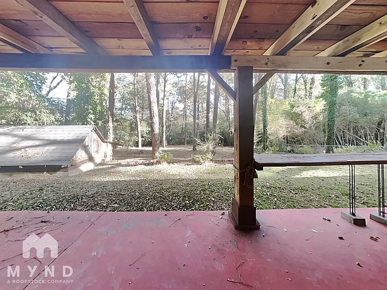 137 Roebuck Dr — Photo 22