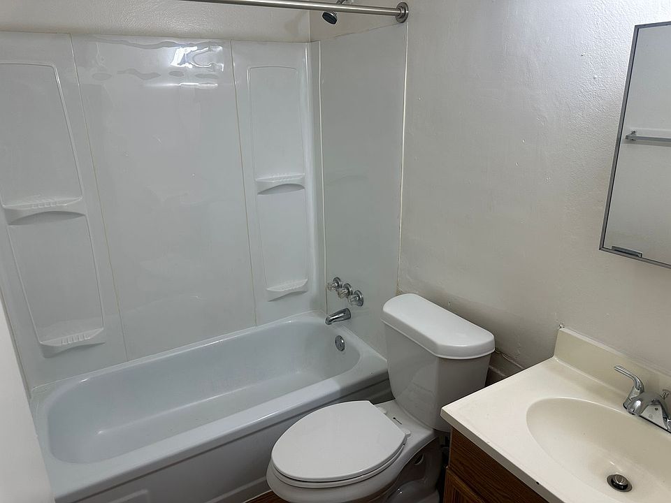 1st image of 110 Lemans Dr #2