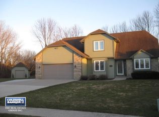 3709 Platt View Ct, Manitowoc, WI 54220
