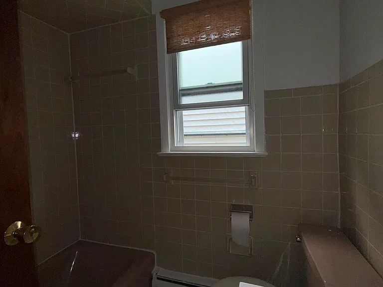 696 Avenue E #1 — Photo 12
