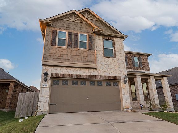 3rd image of 1605 Constanta Dr